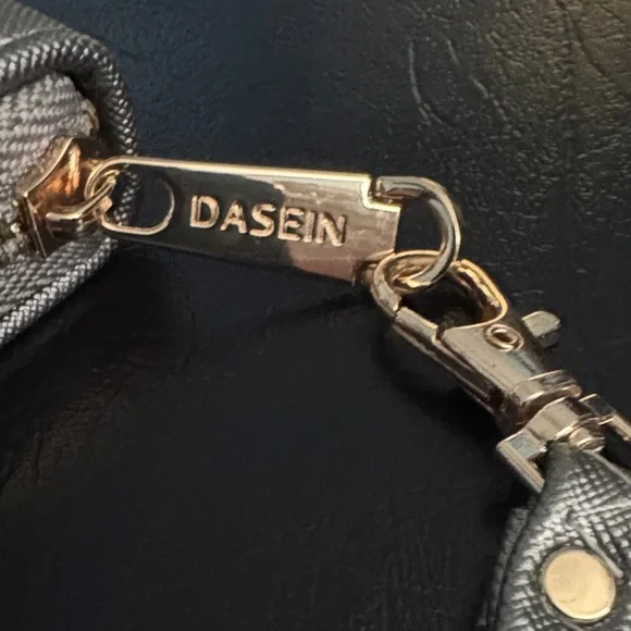 Dasein Elegant Gold Zip Around Full Size Wristlet NWOT - Picture 8 of 16